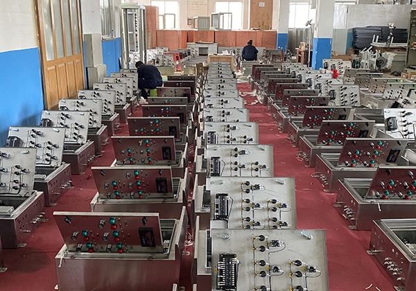 天津不锈钢控制箱